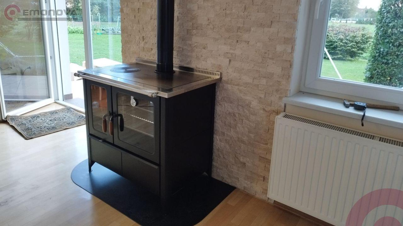 Štedilnik na drva Rizzoli N94 Steel za ogrevanje in kuhanje