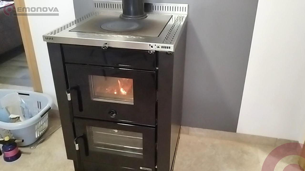 Štedilnik na drva La Nordica Vicenza Evo v prenovljeni hiši