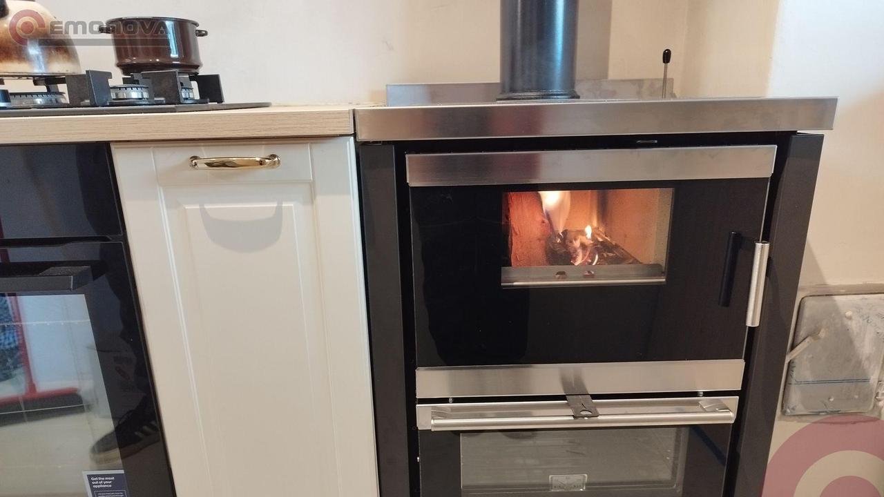 Ravno dovolj prostora za štedilnik na drva Cadel Kook 60